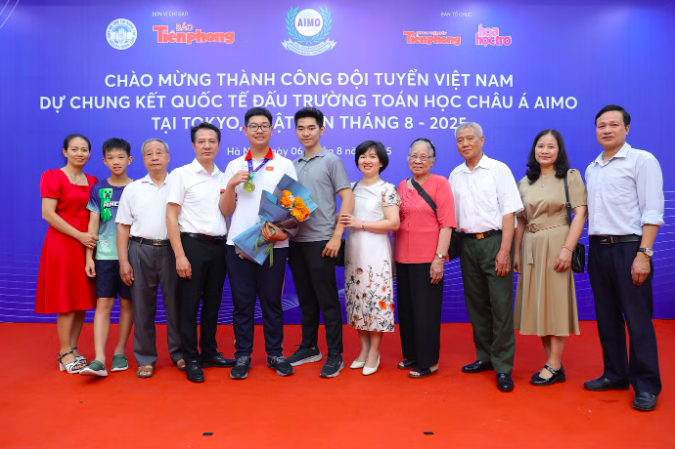 Chuyên Anh nhưng mê Toán, nam sinh Amser đỗ liền 3 trường chuyên hàng đầu Hà Nội