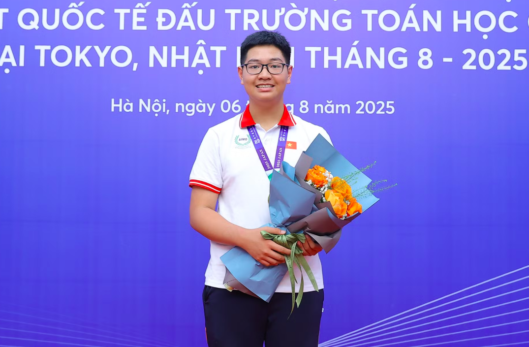 Chuyên Anh nhưng mê Toán, nam sinh Amser đỗ liền 3 trường chuyên hàng đầu Hà Nội