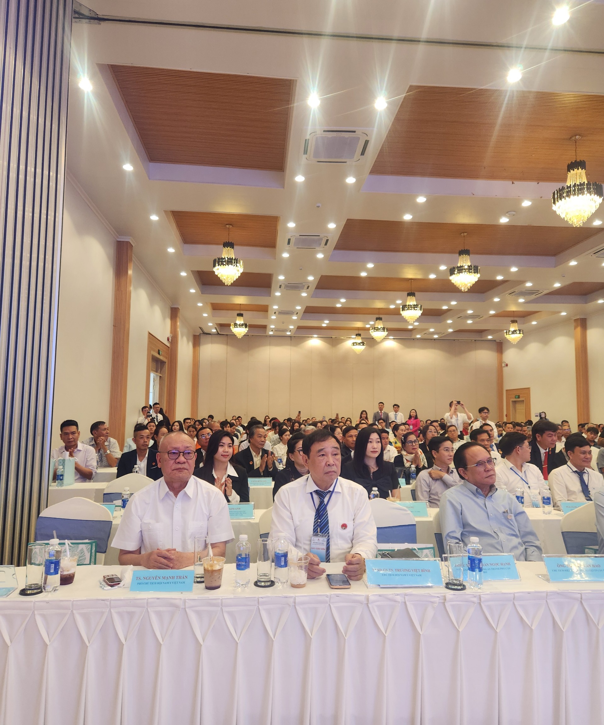 Hội nghị khoa học  Định hướng mới cho sự kết hợp Y học Cổ truyền và Y học hiện đại trong kỷ nguyên số