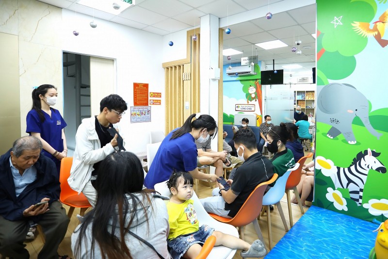 Chủ động bảo vệ trẻ trước bệnh truyền nhiễm mùa hè
