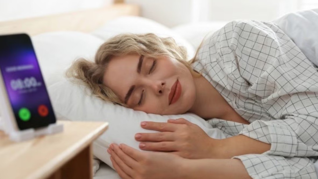 Ngủ ít hay nhiều đều có thể âm thầm phá hủy sức khỏe từ bên trong