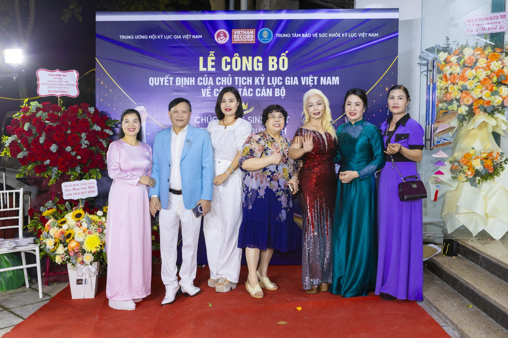 Lễ công bố quyết định bổ nhiệm Phó Giám đốc trung tâm chăm sóc sức khỏe kỷ lục Việt Nam Lễ công bố quyết định bổ nhiệm Phó Giám đốc trung tâm chăm sóc sức khỏe kỷ lục Việt Nam