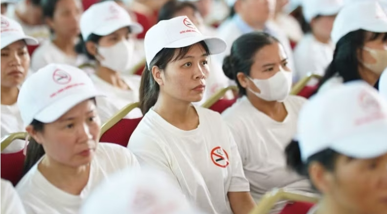 Không để khói thuốc lá phủ lên sức khỏe, tương lai người lao động Không để khói thuốc lá phủ lên sức khỏe, tương lai người lao động