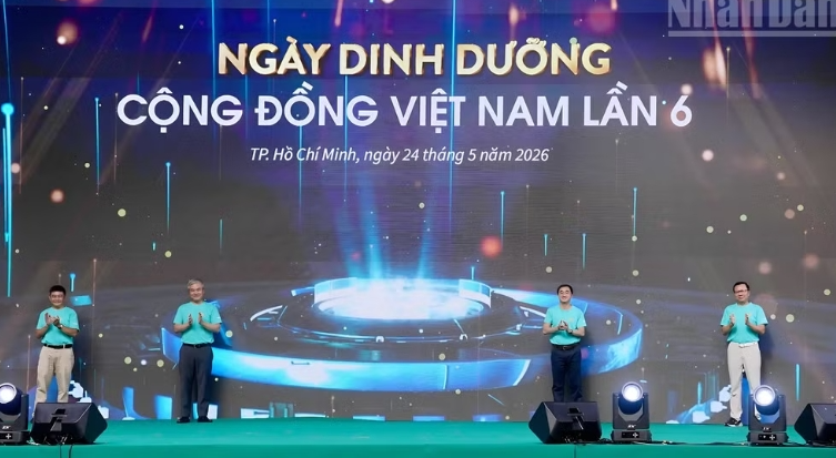 Chung tay kiến tạo cộng đồng khỏe mạnh Chung tay kiến tạo cộng đồng khỏe mạnh