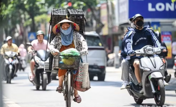 Ai dễ “gục ngã” trong đợt nắng nóng kéo dài? Ai dễ “gục ngã” trong đợt nắng nóng kéo dài?