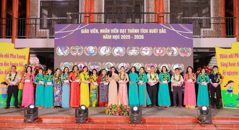 Trường PTDT Nội trú THCS Phú Lương khẳng định chất lượng giáo dục gắn với công tác nội trú vùng dân tộc thiểu số Khẳng định chất lượng giáo dục gắn với công tác nội trú vùng dân tộc thiểu số