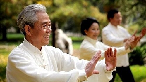 Đừng để  xương “già” trước tuổi