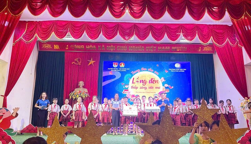 Khẳng định chất lượng giáo dục gắn với công tác nội trú vùng dân tộc thiểu số Khẳng định chất lượng giáo dục gắn với công tác nội trú vùng dân tộc thiểu số