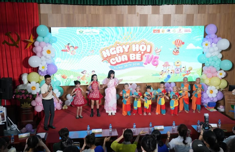 Ngày 1/6 trong bệnh viện: Giữ trọn tuổi thơ cho những “chiến binh nhí” Ngày 1/6 trong bệnh viện: Giữ trọn tuổi thơ cho những “chiến binh nhí”