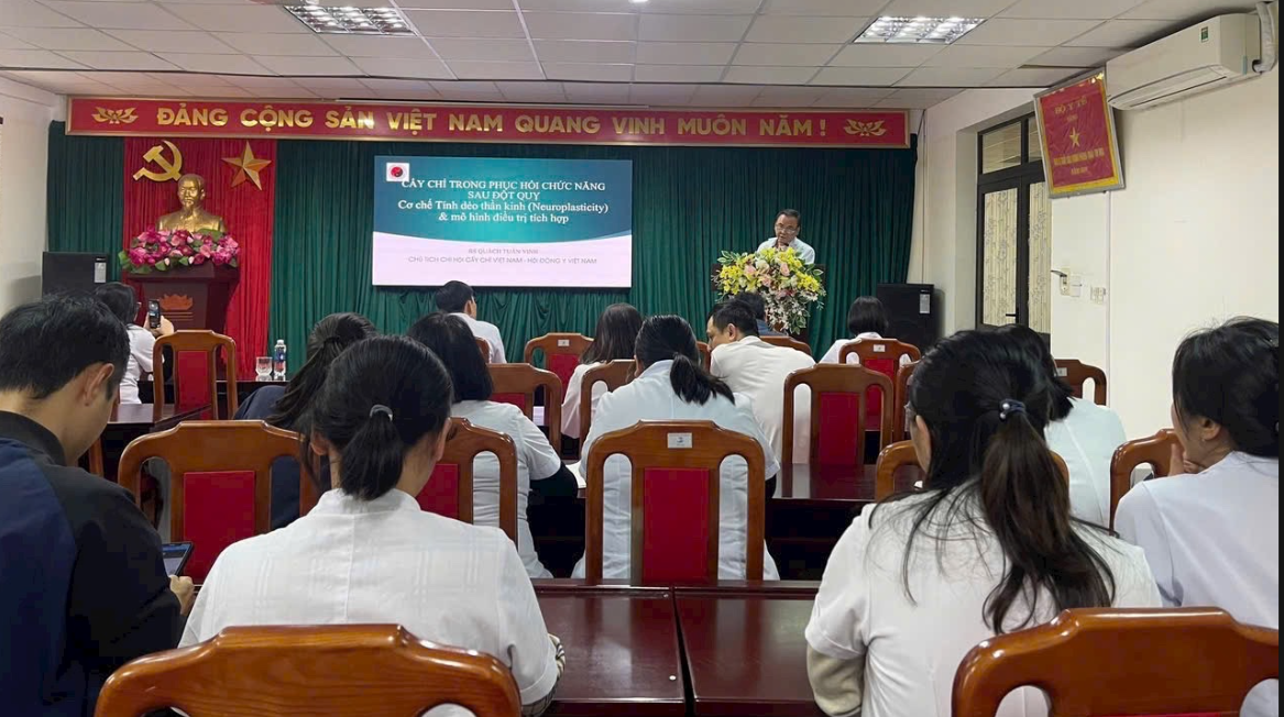 ĐỔI MỚI TƯ DUY XÂY DỰNG NGUỒN NHÂN LỰC Y HỌC CỔ TRUYỀN & TƯ DUY KHOA HỌC ỨNG DỤNG: TỪ BÀI HỌC QUỐC TẾ ĐẾN LỜI GIẢI CHO THỰC TIỄN VIỆT NAM ĐỔI MỚI TƯ DUY XÂY DỰNG NGUỒN NHÂN LỰC Y HỌC CỔ TRUYỀN & TƯ DUY KHOA HỌC ỨNG DỤNG: TỪ BÀI HỌC QUỐC TẾ ĐẾN LỜI GIẢI CHO THỰC TIỄN VIỆT NAM