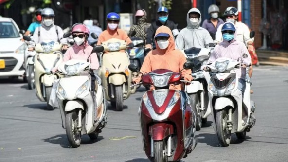 Những dấu hiệu nào cho thấy cơ thể đang mất nước nghiêm trọng cần đến cơ sở y tế ngay?