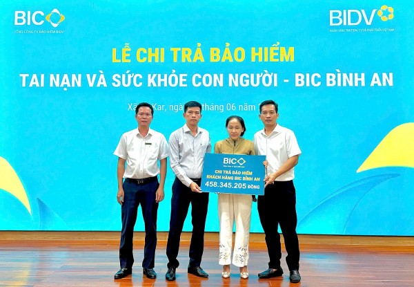 BIC Tây Nguyên chi trả hơn 458 triệu đồng quyền lợi bảo hiểm BIC Bình An cho khách hàng