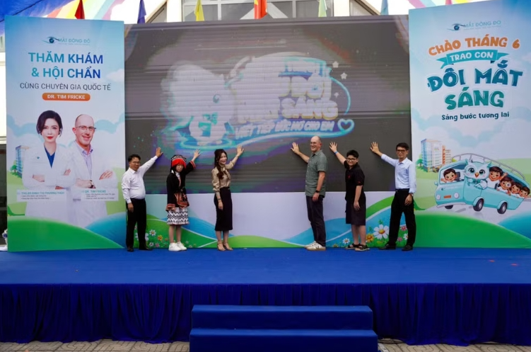 Tật khúc xạ ở trẻ em gia tăng đáng báo động, cần thay đổi nhận thức để bảo vệ thị lực Tật khúc xạ ở trẻ em gia tăng đáng báo động, cần thay đổi nhận thức để bảo vệ thị lực