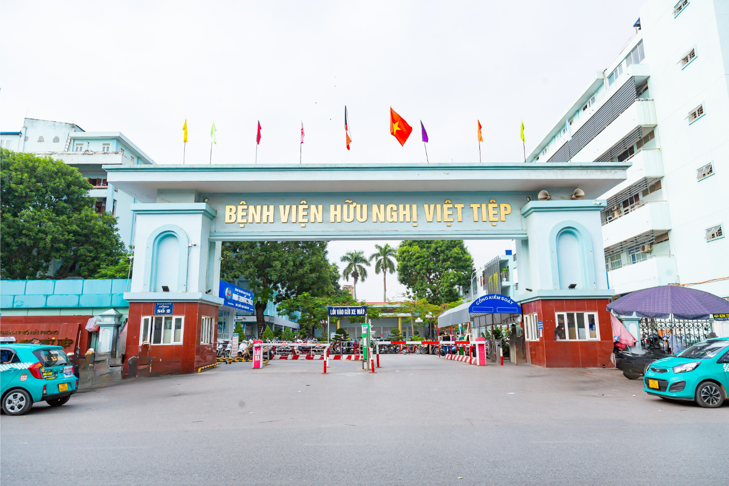 Bệnh viện hữu nghị Việt Tiệp: nơi viết tiếp những điều tưởng chừng không thể bằng kỹ thuật vi phẫu hiện đại Bệnh viện hữu nghị Việt Tiệp: nơi viết tiếp những điều tưởng chừng không thể bằng kỹ thuật vi phẫu hiện đại