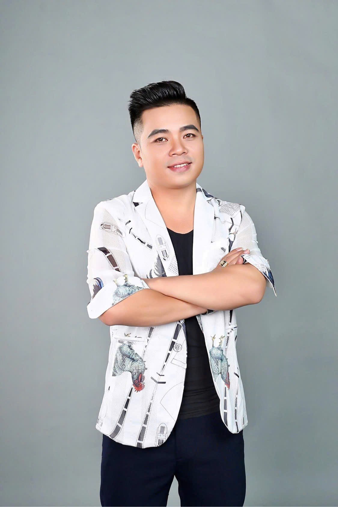 Ca sĩ Châu Á David Le- Hành trinh 20 năm tuổi Đảng, 30 năm cống hiến vì nghệ thuật và cộng đồng. Ca sĩ Châu Á David Le Hành trinh 20 năm tuổi Đảng, 30 năm cống hiến vì nghệ thuật và cộng đồng.