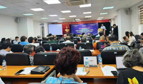 Chăm sóc sức khỏe cộng đồng vì một Việt Nam khỏe mạnh Chăm sóc sức khỏe cộng đồng vì một Việt Nam khỏe mạnh