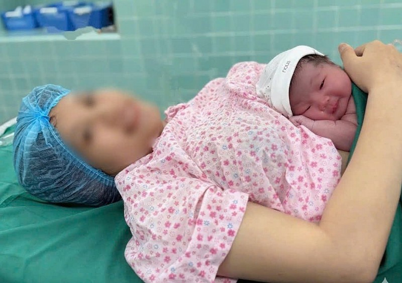 Bệnh viện Hữu nghị Việt Nam – Cu Ba Đồng Hới triển khai kỹ thuật giảm đau trong chuyển dạ, nâng cao chất lượng chăm sóc sản phụ Bệnh viện Hữu nghị Việt Nam – Cu Ba Đồng Hới triển khai kỹ thuật giảm đau trong chuyển dạ, nâng cao chất lượng chăm sóc sản phụ