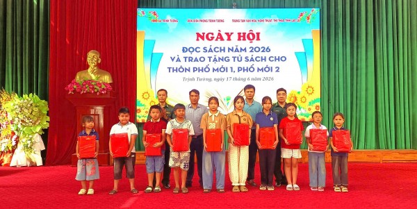 Lào Cai: Ánh sáng tri thức nơi biên cương rực rỡ ngày hội đọc sách và tủ sách cộng đồng cho nhân dân Trịnh Tường.
