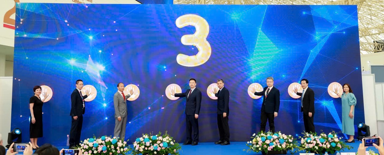 Khai mạc IBTE Hà Nội 2026: Quy tụ hơn 1.000 gian hàng, mở rộng cơ hội hợp tác ngành đồ chơi và sản phẩm trẻ em Khai mạc IBTE Hà Nội 2026: Quy tụ hơn 1.000 gian hàng, mở rộng cơ hội hợp tác ngành đồ chơi và sản phẩm trẻ em