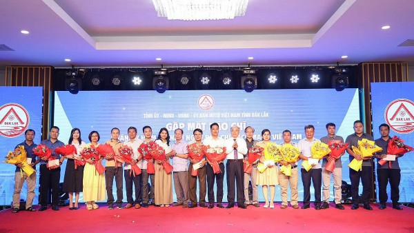 Đắk Lắk gặp mặt các cơ quan báo chí nhân kỷ niệm 101 năm Ngày Báo chí cách mạng Việt Nam