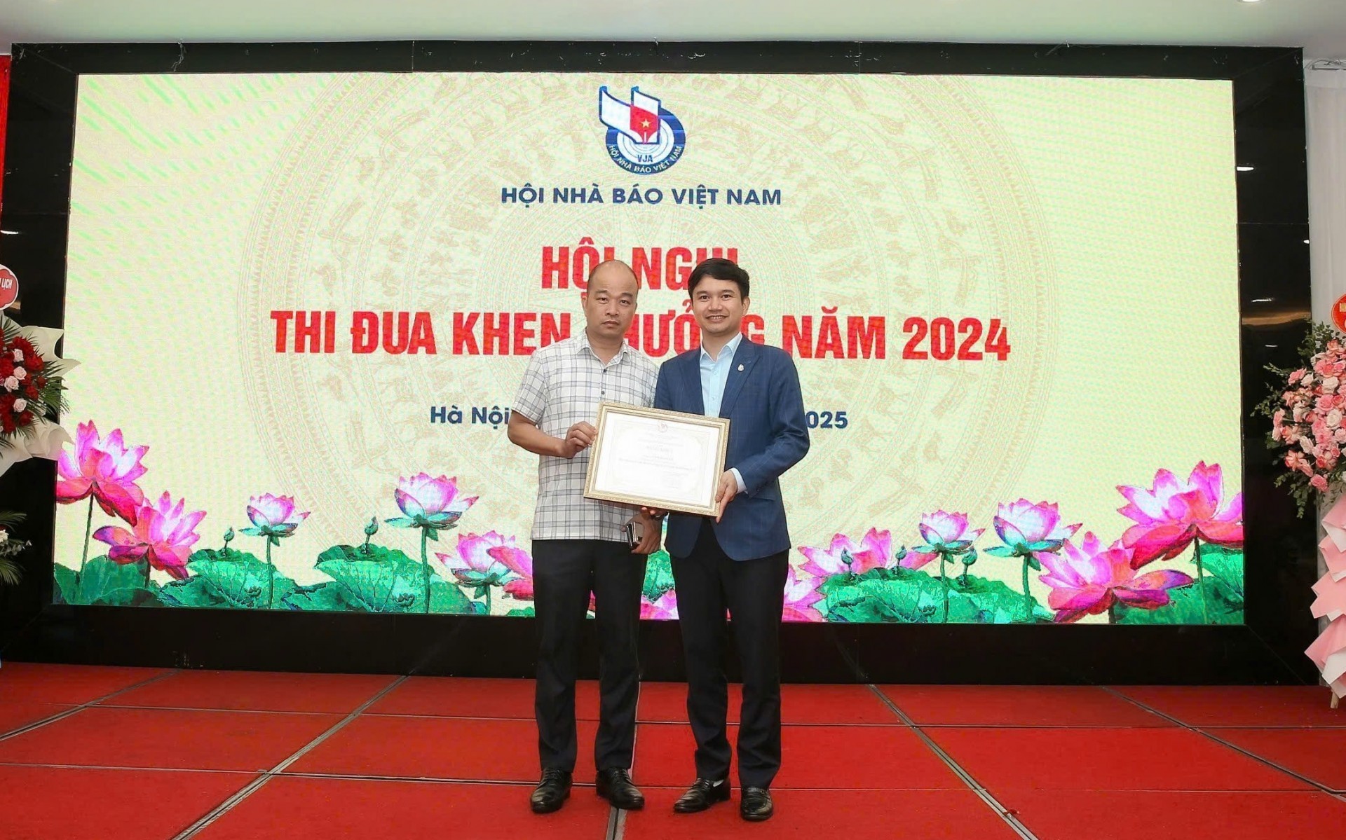 Từ những viên gạch đầu tiên đến hành trình 5 năm khẳng định vị thế của Tạp chí Sức khỏe Việt Từ những viên gạch đầu tiên đến hành trình 5 năm khẳng định vị thế của Tạp chí Sức khỏe Việt