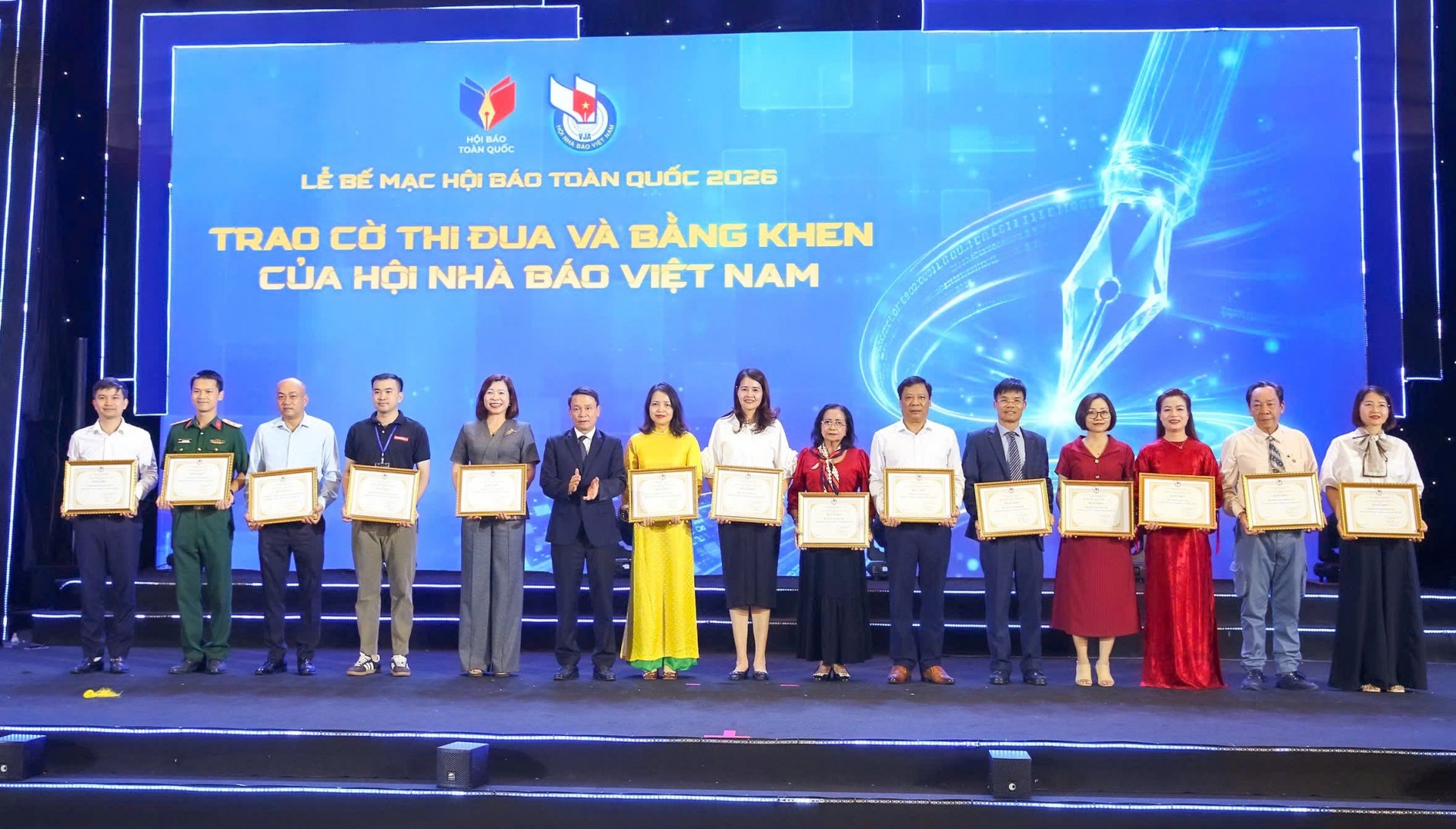 Sức khỏe Việt khẳng định dấu ấn tại Hội báo Toàn quốc 2026: Vinh danh tập thể và cá nhân xuất sắc