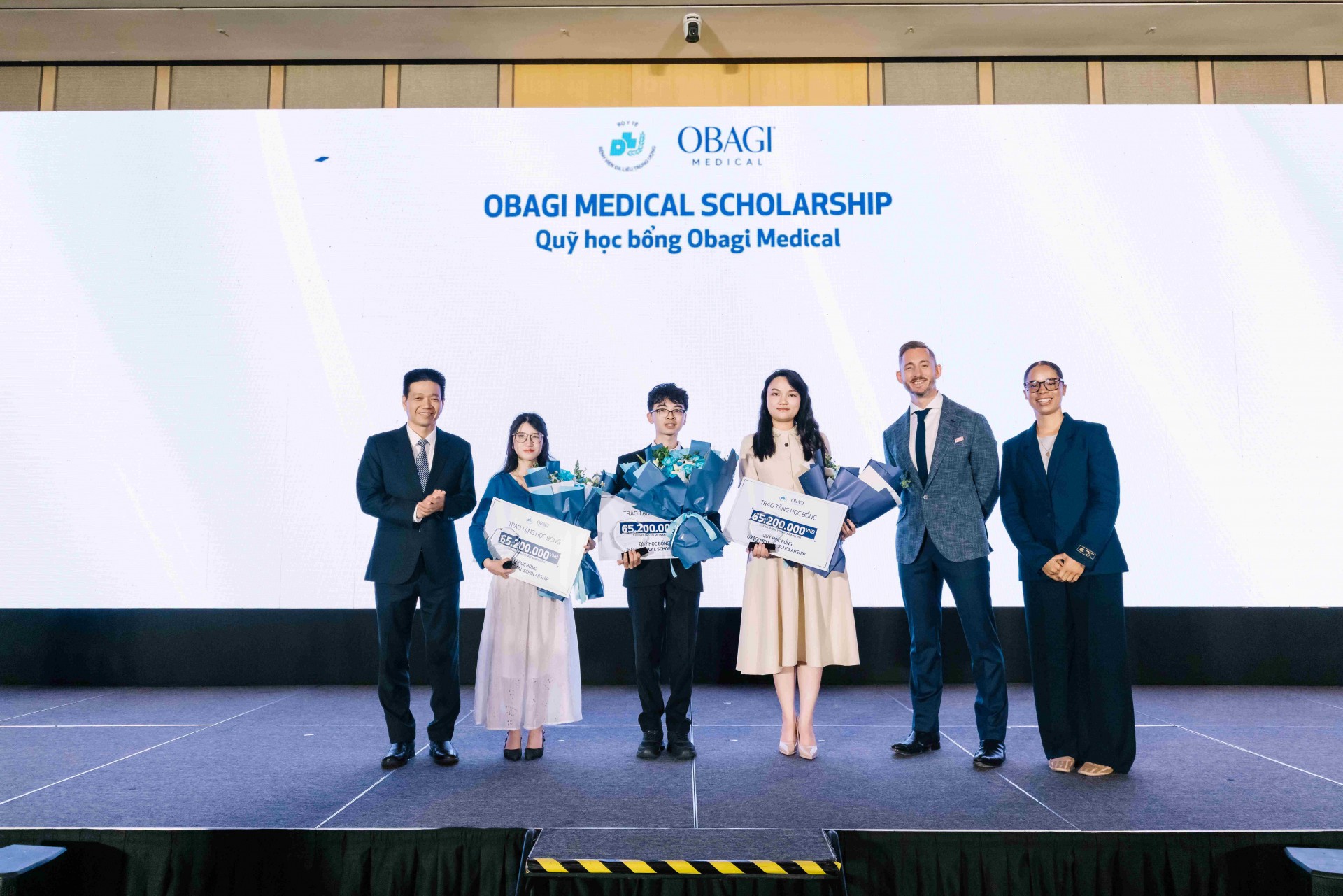 Obagi Medical đột phá trong da liễu thẩm mỹ và trao học bổng hỗ trợ bác sĩ trẻ Obagi Medical đột phá trong da liễu thẩm mỹ và trao học bổng hỗ trợ bác sĩ trẻ