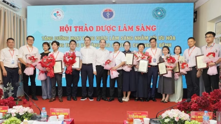 Tối ưu hóa sử dụng thuốc và nâng cao an toàn cho người bệnh