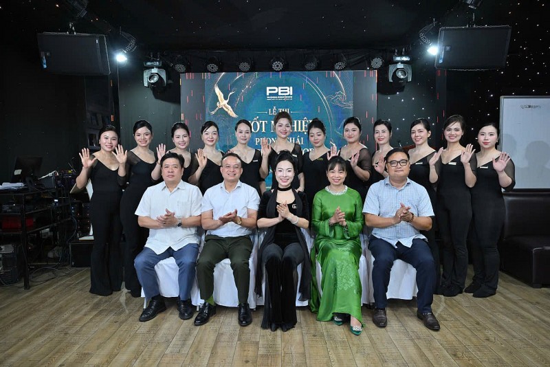 Kiến tạo phong thái phụ nữ Việt Nam: Hành trình từ khí chất nội tâm đến nhân hiệu bền vững