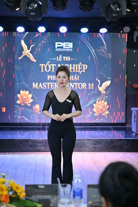 Kiến tạo phong thái phụ nữ Việt Nam: Hành trình từ khí chất nội tâm đến nhân hiệu bền vững