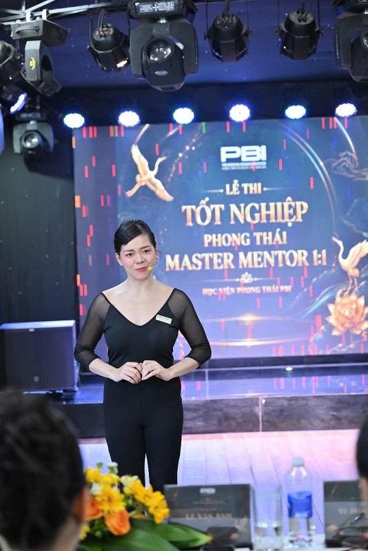 Kiến tạo phong thái phụ nữ Việt Nam: Hành trình từ khí chất nội tâm đến nhân hiệu bền vững