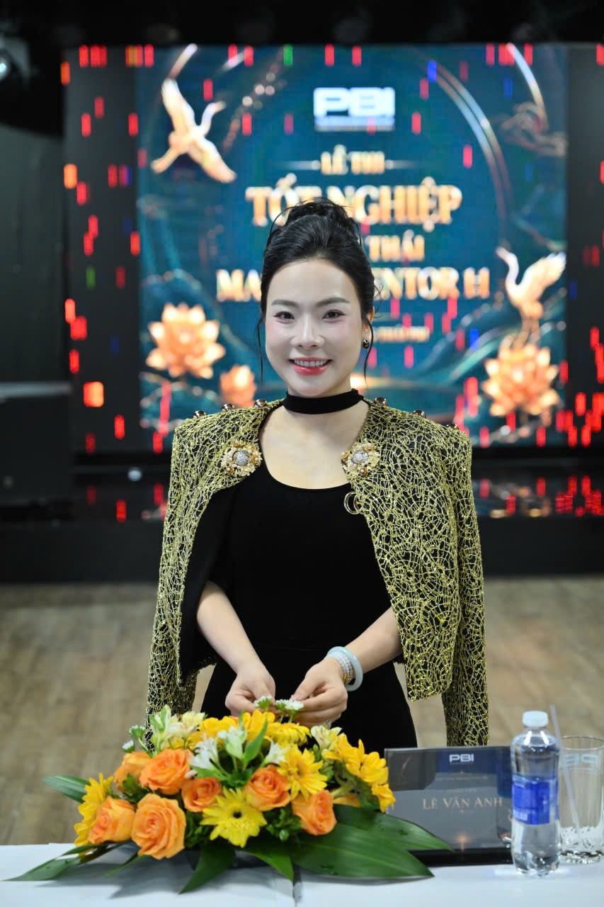Kiến tạo phong thái phụ nữ Việt Nam: Hành trình từ khí chất nội tâm đến nhân hiệu bền vững