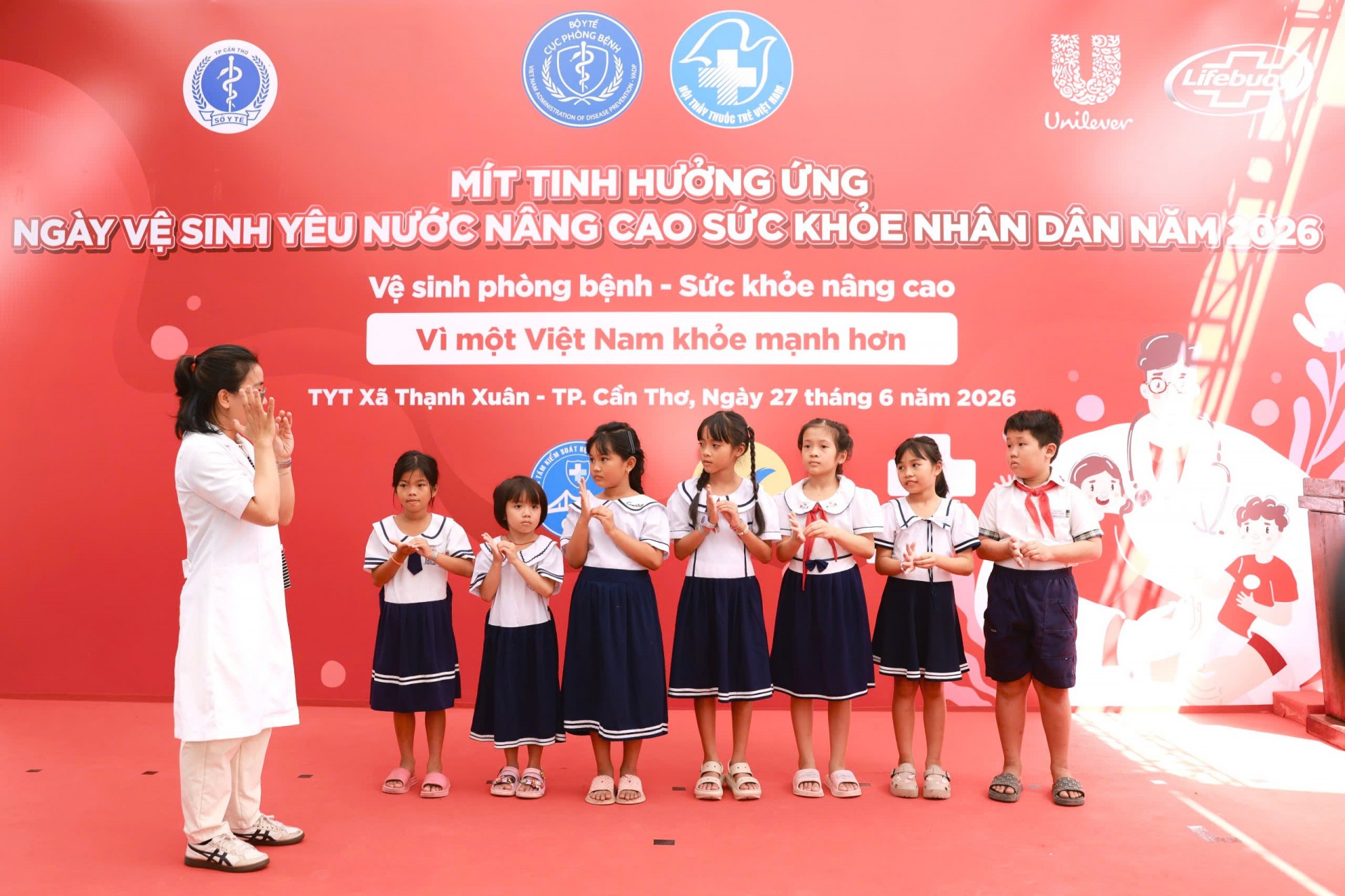 Dấu ấn hợp tác công - tư tại Ngày vệ sinh yêu nước 2026: Nâng cao năng lực y tế cơ sở, vì một cộng đồng khỏe mạnh