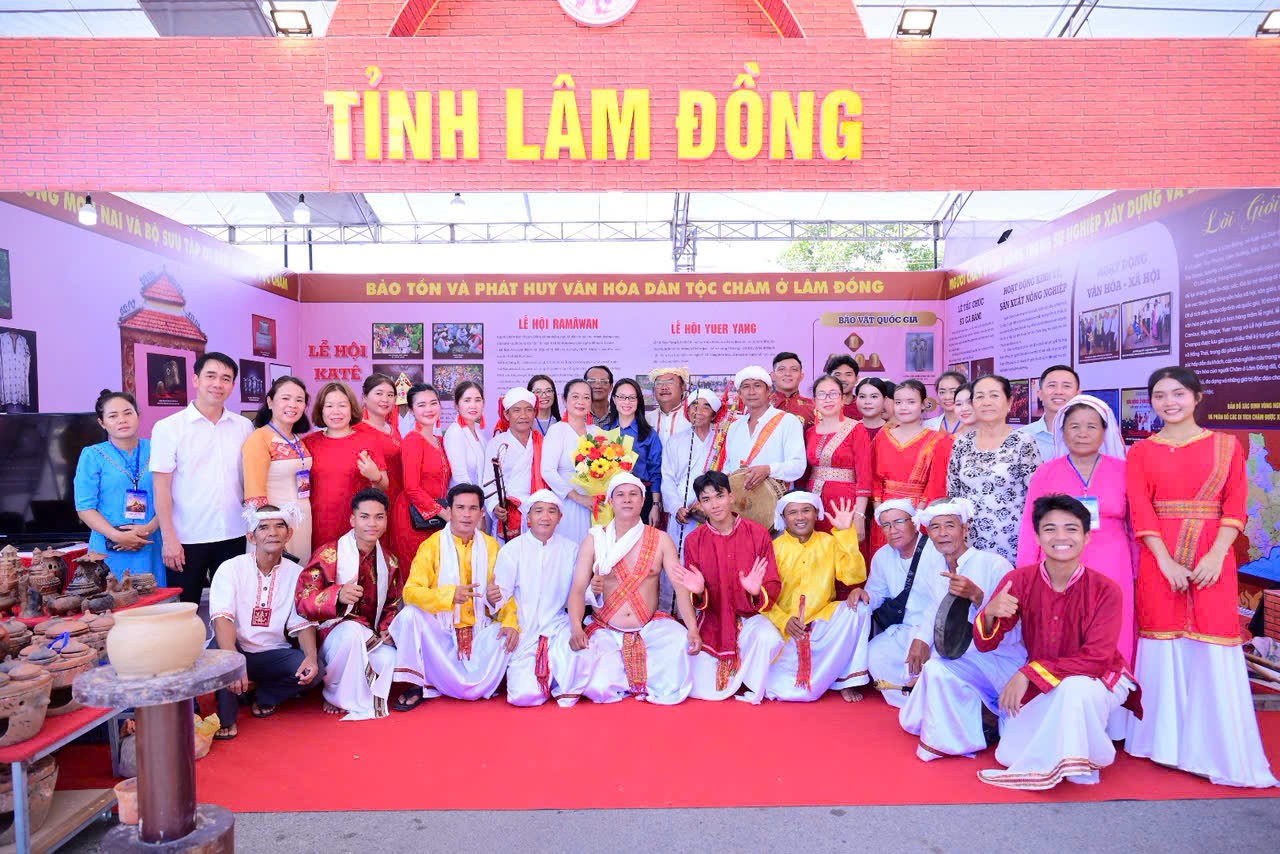 Lâm Đồng giành 10 huy chương tại Ngày hội Văn hóa dân tộc Chăm lần thứ VI
