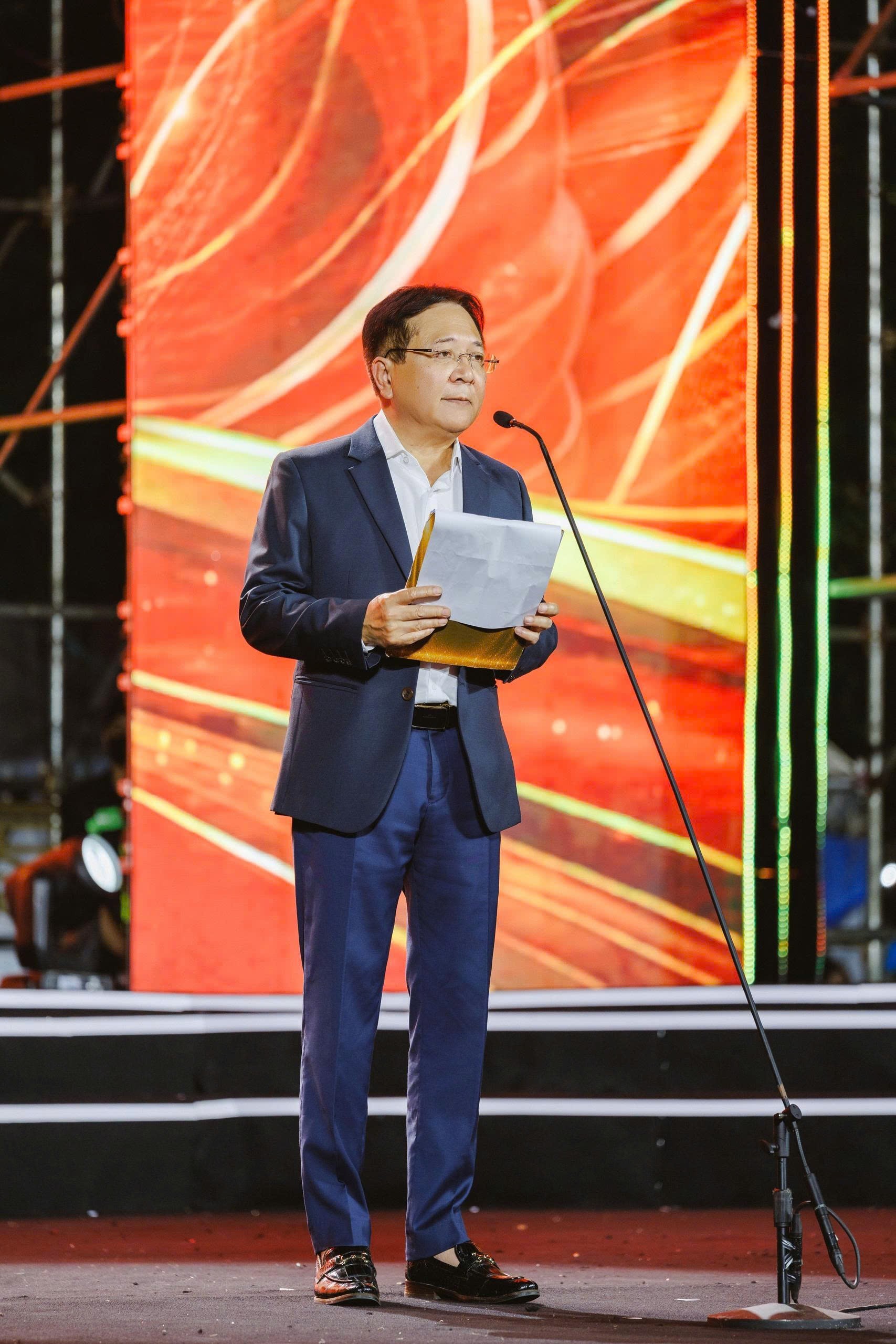 Hoa hậu Trí tuệ – Hoa hậu Thương hiệu Việt Nam 2026 Trần Thị Ngọc Bích ghi dấu nhân hiệu trong ngành thẩm mỹ