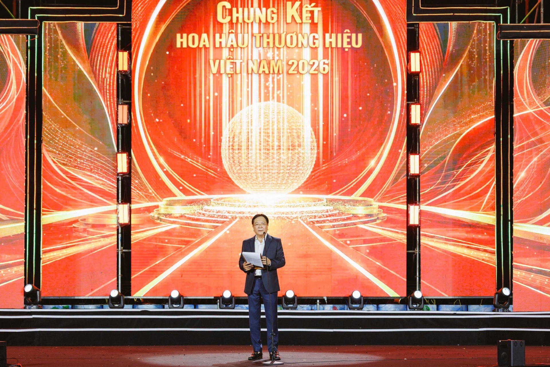 Hoa hậu Trí tuệ – Hoa hậu Thương hiệu Việt Nam 2026 Trần Thị Ngọc Bích ghi dấu nhân hiệu trong ngành thẩm mỹ
