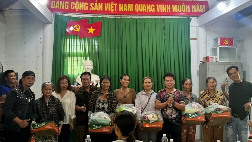 Trao yêu thương, lan tỏa trách nhiệm cộng đồng, chung tay chăm lo người dân có hoàn cảnh khó khăn tại Buôn Đôn