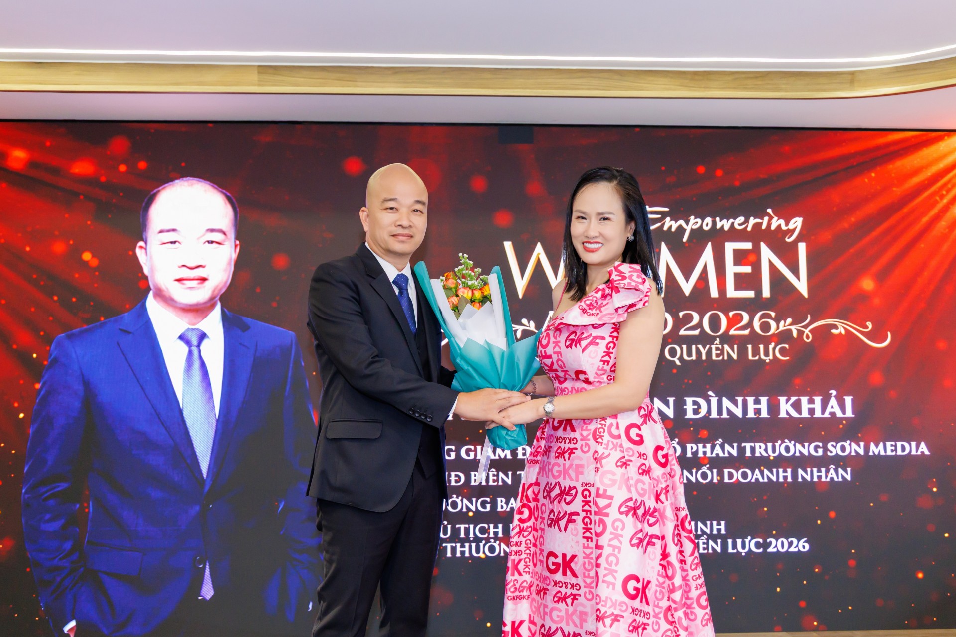 Trường Sơn Media bổ nhiệm Tổng Giám đốc mới, chính thức khởi động hành trình 10 năm “Bông hồng Quyền lực 2026” Trường Sơn Media bổ nhiệm Tổng Giám đốc mới, chính thức khởi động hành trình 10 năm “Bông hồng Quyền lực 2026”