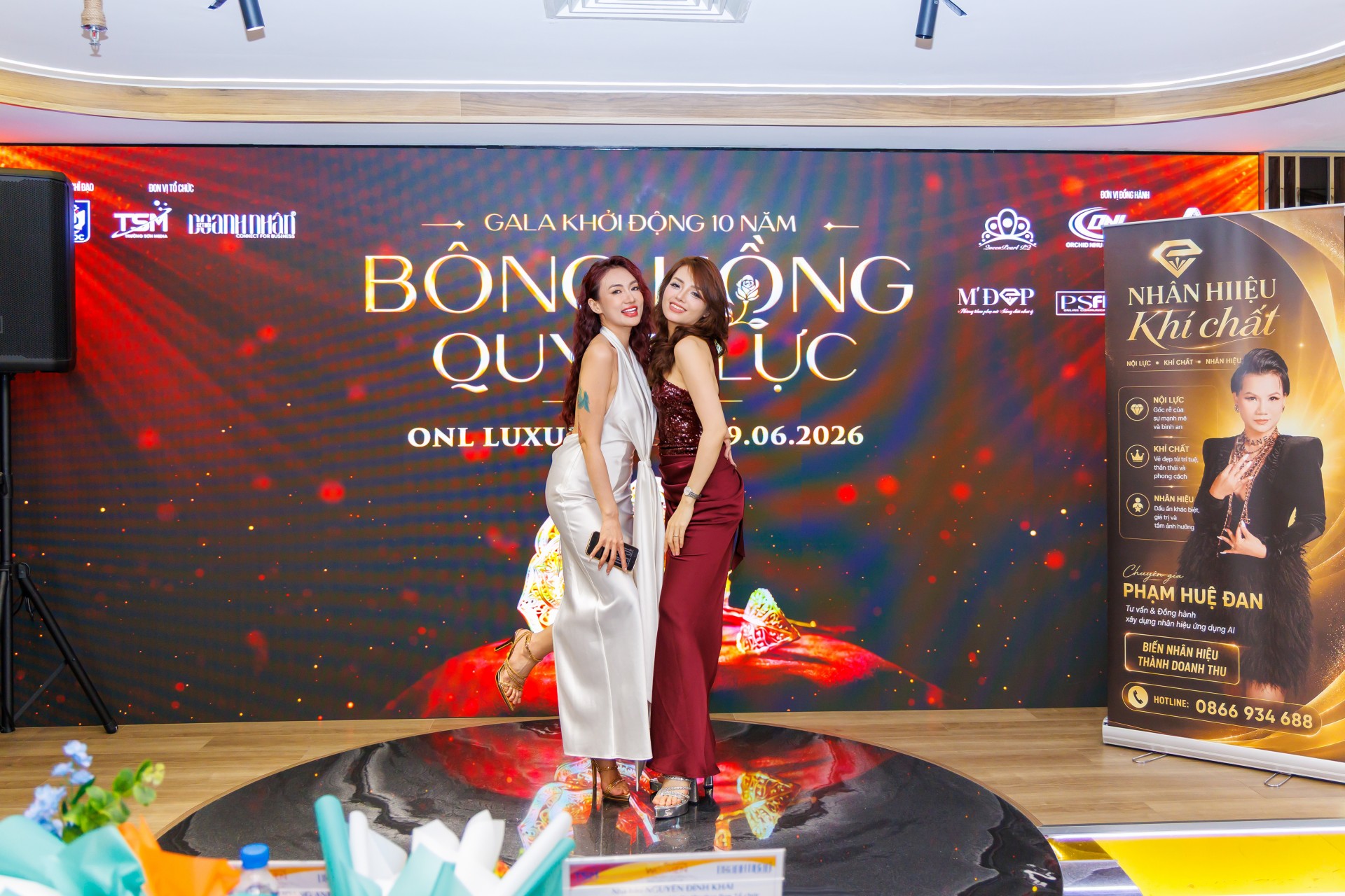 Trường Sơn Media bổ nhiệm Tổng Giám đốc mới, chính thức khởi động hành trình 10 năm “Bông hồng Quyền lực 2026” Trường Sơn Media bổ nhiệm Tổng Giám đốc mới, chính thức khởi động hành trình 10 năm “Bông hồng Quyền lực 2026”