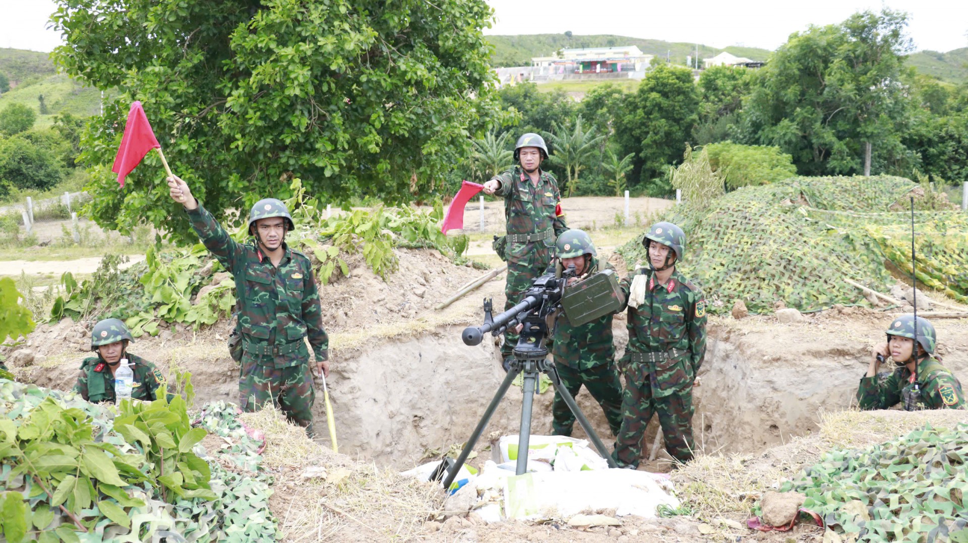 Sư đoàn 305 hoàn thành thực binh bắn đạn thật trong diễn tập Chỉ huy - Tham mưu năm 2026 Sư đoàn 305 hoàn thành thực binh bắn đạn thật trong diễn tập Chỉ huy - Tham mưu năm 2026