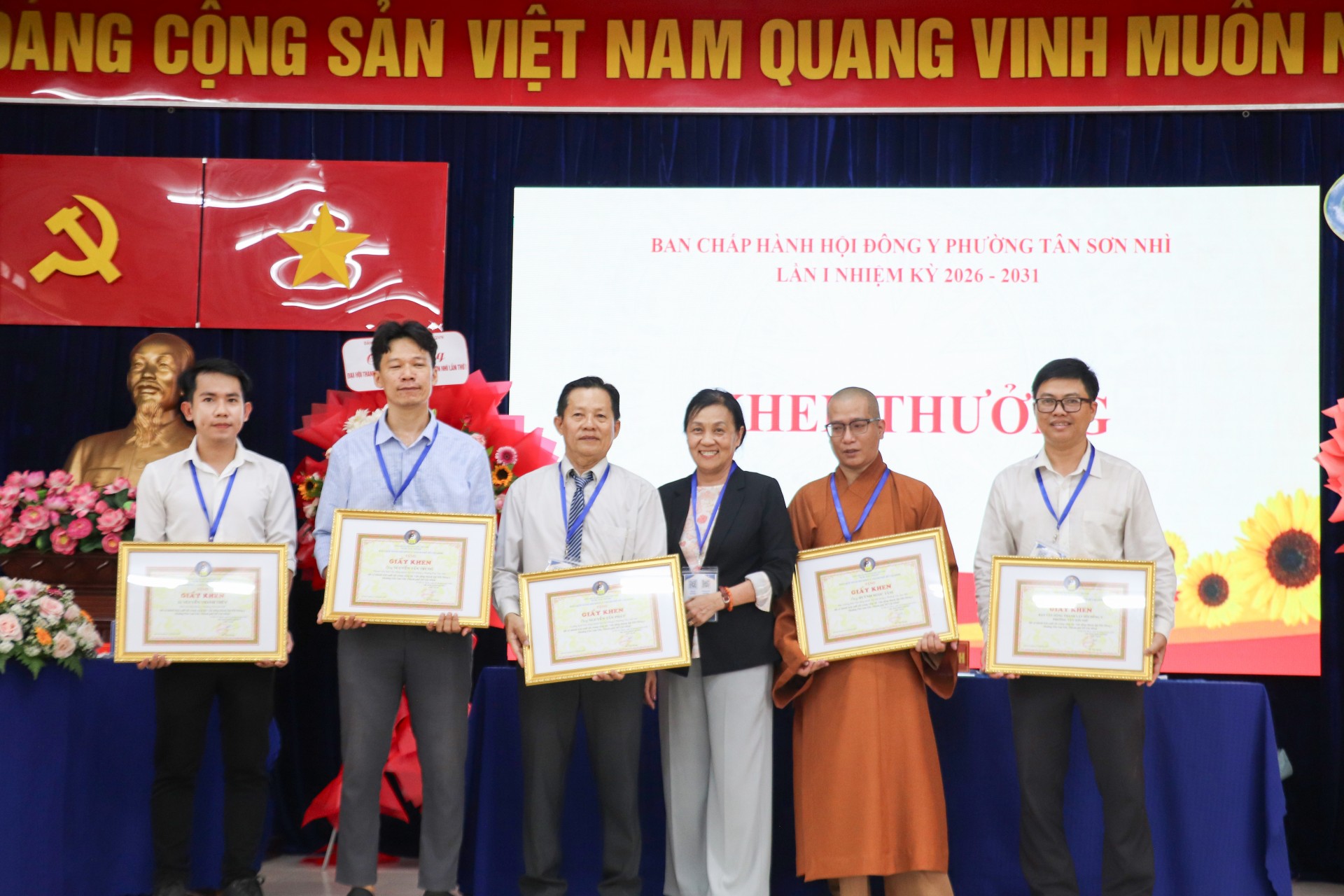 Đại hội thành lập Hội Đông y phường Tân Sơn Nhì: Phát huy y học cổ truyền trong chăm sóc sức khỏe nhân dân Đại hội thành lập Hội Đông y phường Tân Sơn Nhì: Phát huy y học cổ truyền trong chăm sóc sức khỏe nhân dân