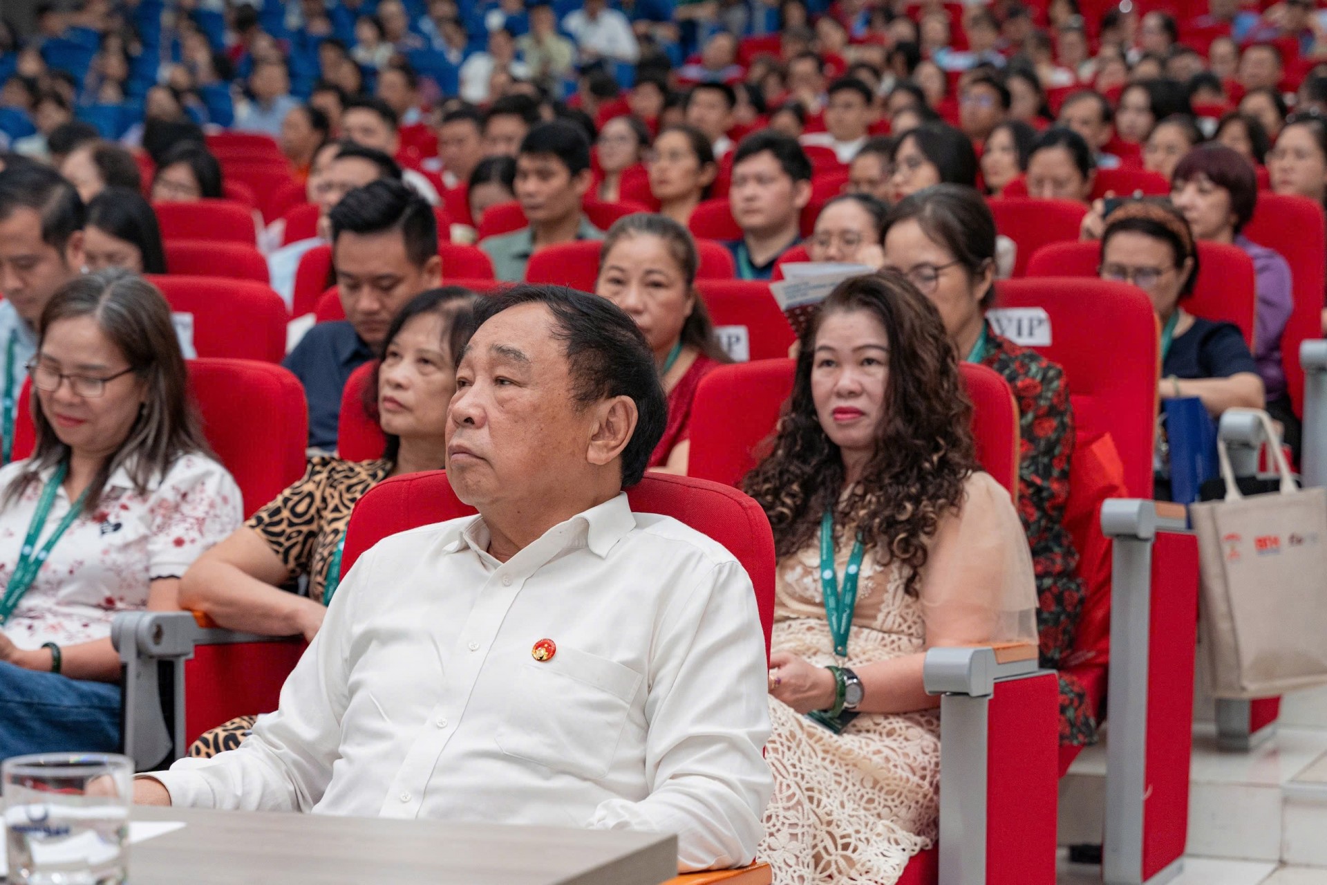 Gần 500 đại biểu bàn về xu hướng phát triển Y học cổ truyền trong kỷ nguyên mới Gần 500 đại biểu bàn về xu hướng phát triển Y học cổ truyền trong kỷ nguyên mới