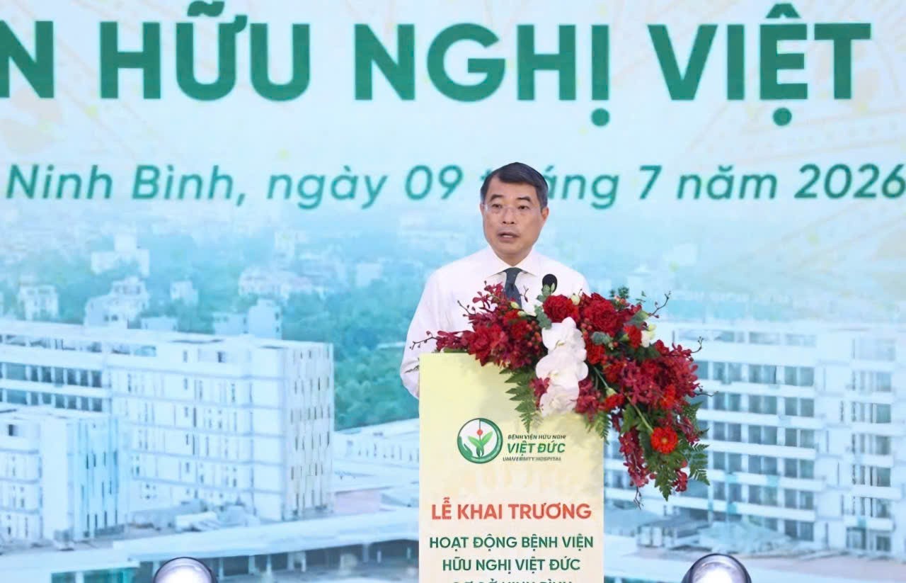 Thủ tướng Chính phủ Lê Minh Hưng: Bệnh viện Hũu nghị Việt Đức đưa kỹ thuật cao đến gần người dân Thủ tướng Chính phủ Lê Minh Hưng: Bệnh viện Hũu nghị Việt Đức đưa kỹ thuật cao đến gần người dân