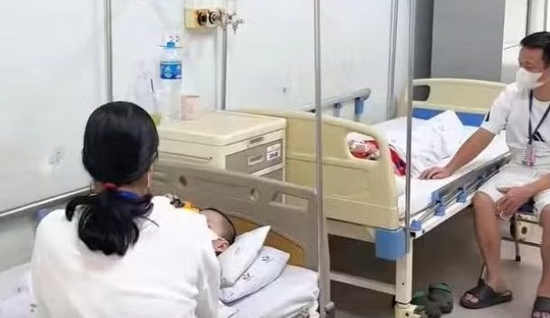 Ca mắc Adenovirus tăng gấp 3, Bệnh viện Nhi Trung ương cảnh báo nguy cơ lây nhiễm mùa hè Ca mắc Adenovirus tăng gấp 3, Bệnh viện Nhi Trung ương cảnh báo nguy cơ lây nhiễm mùa hè