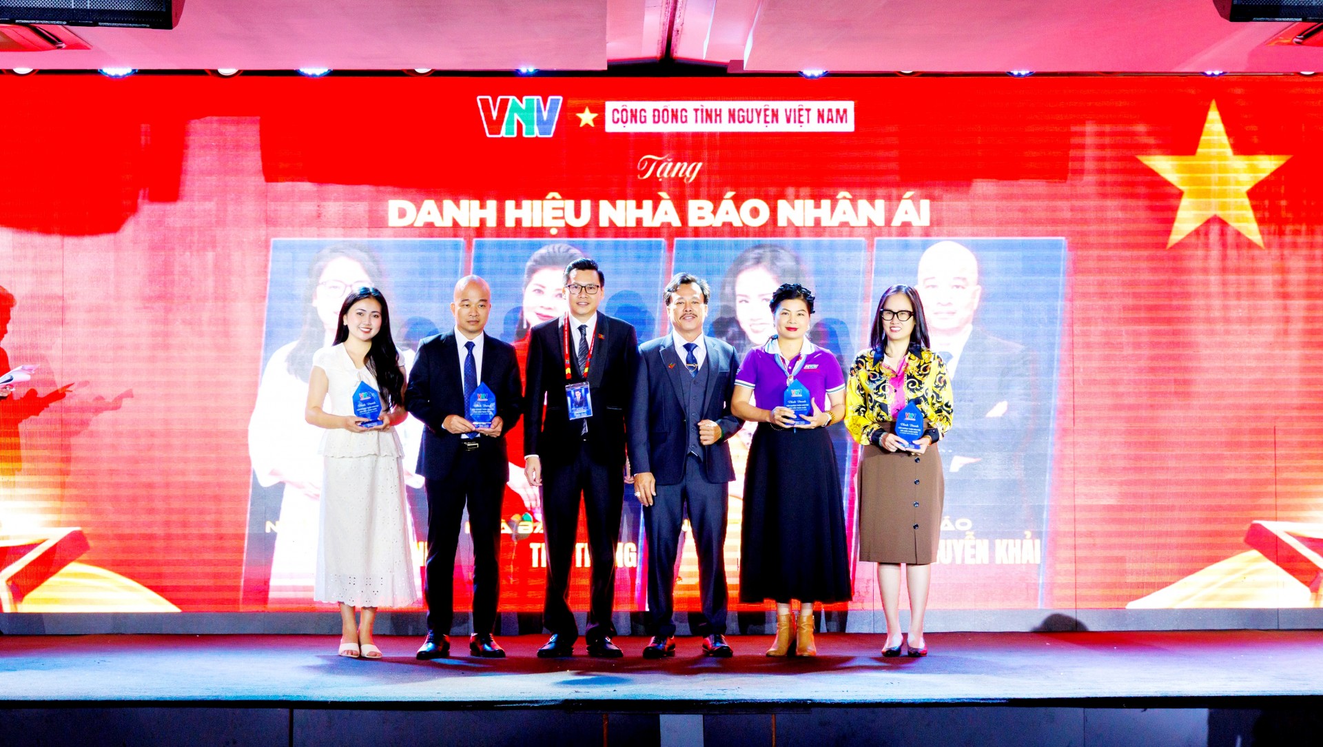 Hành trình 9 năm vì một Việt Nam nhân ái: Cộng đồng VNV sơ kết hoạt động và vinh danh các tấm gương thiện nguyện tiêu biểu toàn quốc