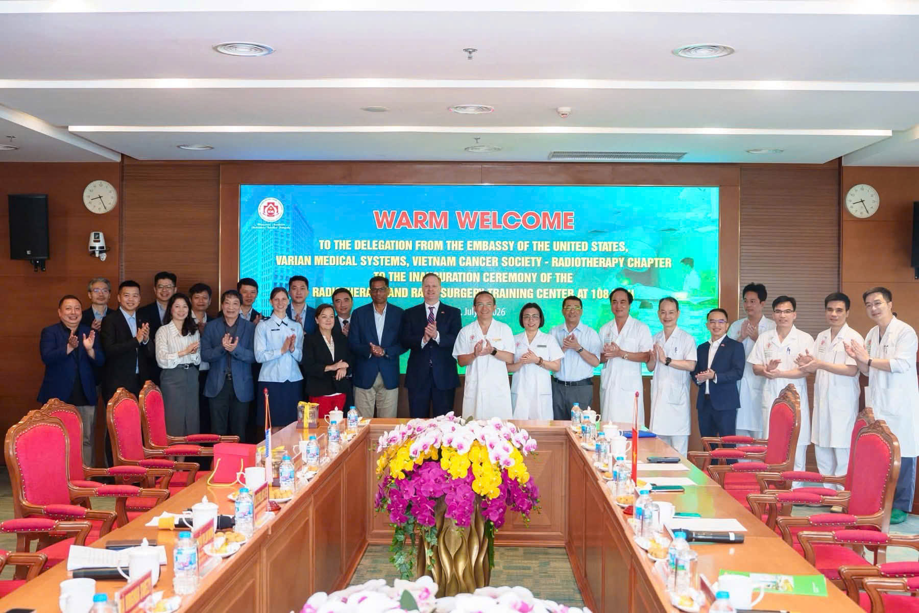 Khai trương mô hình đào tạo xạ trị - xạ phẫu đầu tiên tại Việt Nam