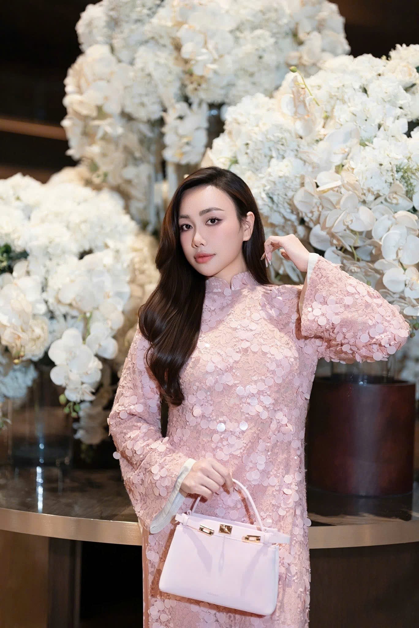 CEO Edoris - Nguyễn Thảo với khát vọng định hình lại xu hướng thời trang Việt CEO Edoris Nguyễn Thảo với khát vọng định hình lại xu hướng thời trang Việt