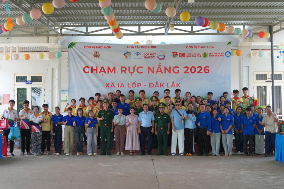 Dấu ấn Mùa hè xanh của tuổi trẻ Trường Đại học Nam Cần Thơ nơi biên giới Tây Nguyên Dấu ấn Mùa hè xanh của tuổi trẻ Trường Đại học Nam Cần Thơ nơi biên giới Tây Nguyên