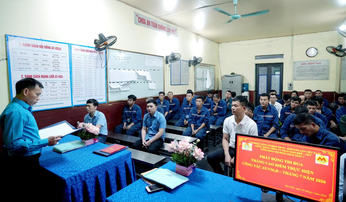 Công Ty Than Mạo Khê – TKV: Hưởng Ứng Tháng Thi Đua Cao Điểm Về An Toàn - Vệ Sinh Lao Động Tháng 7 Năm 2026 Công Ty Than Mạo Khê – TKV: Hưởng Ứng Tháng Thi Đua Cao Điểm Về An Toàn - Vệ Sinh Lao Động Tháng 7 Năm 2026
