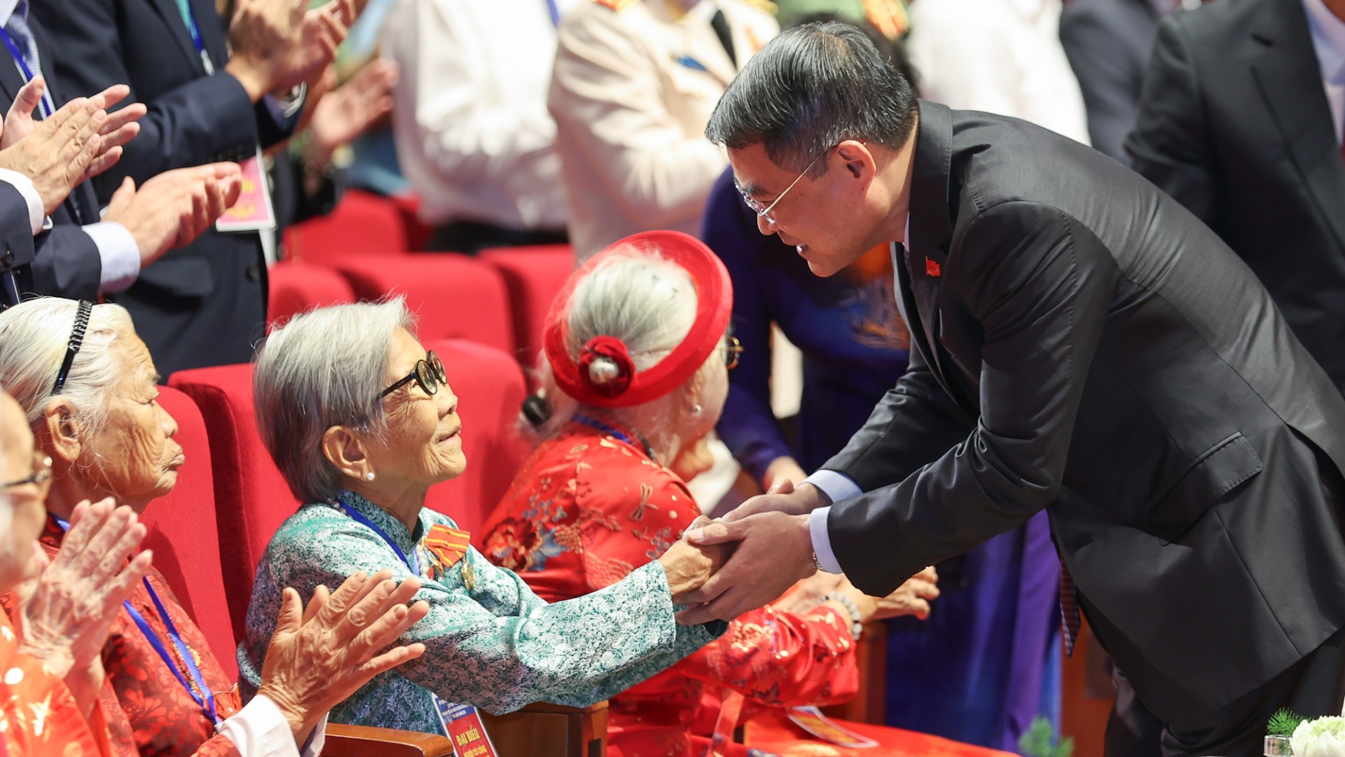 Những hình ảnh xúc động tại Hội nghị tri ân người có công với cách mạng toàn quốc năm 2026